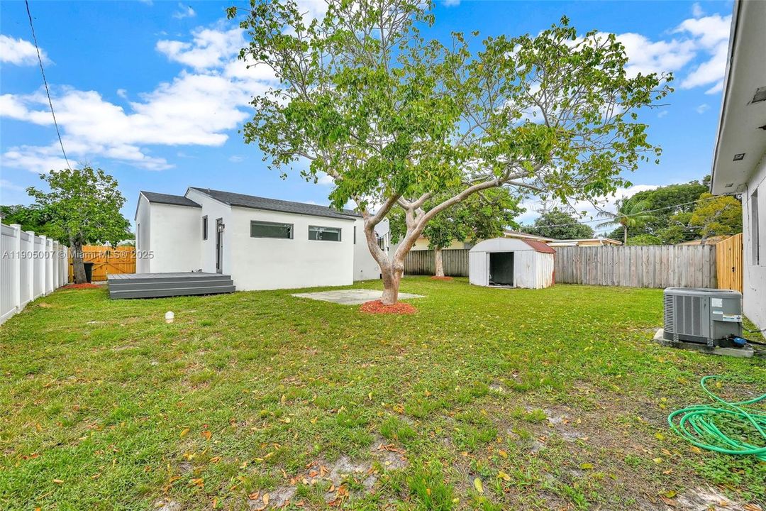 For Sale: $699,999 (0 beds, 0 baths, 1719 Square Feet)