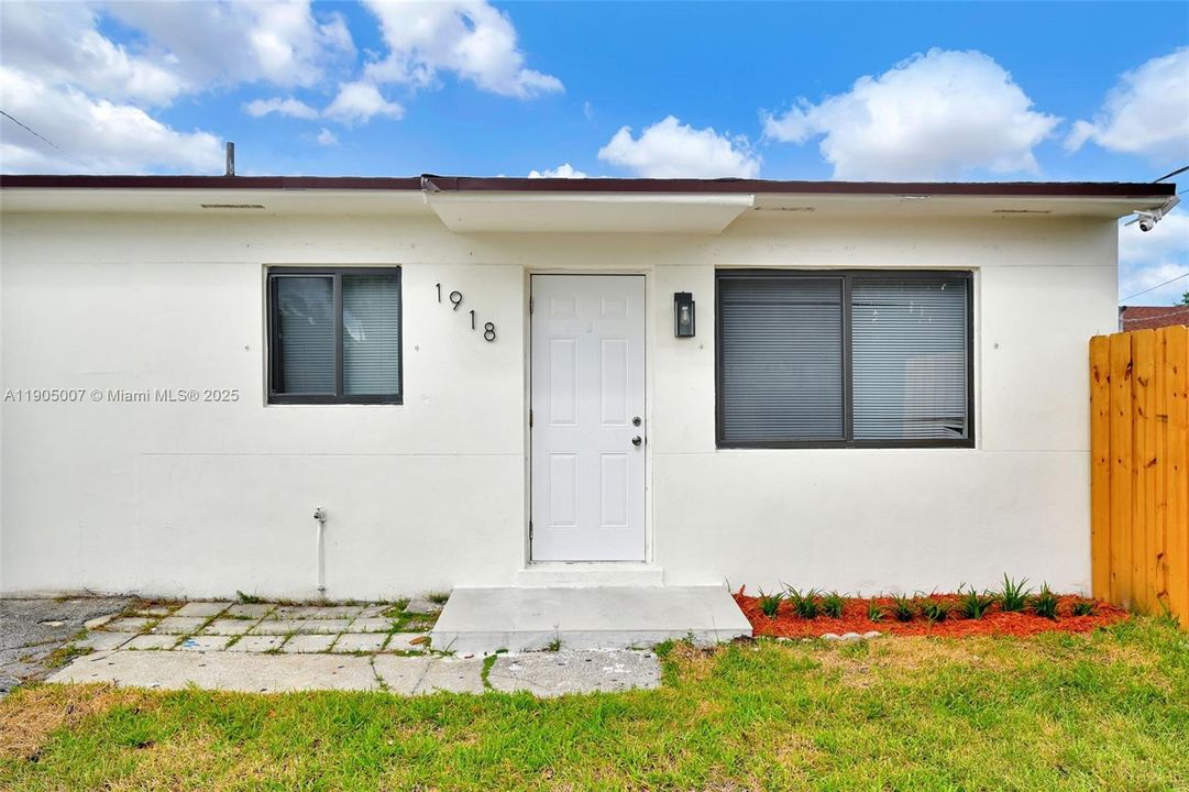 For Sale: $699,999 (0 beds, 0 baths, 1719 Square Feet)