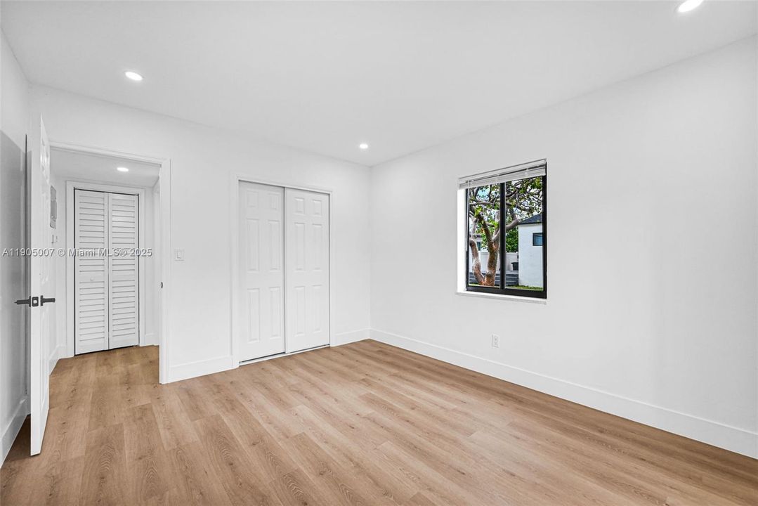 For Sale: $699,999 (0 beds, 0 baths, 1719 Square Feet)