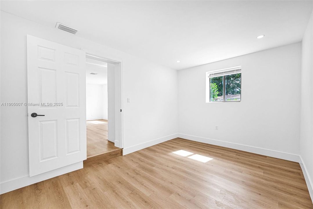 For Sale: $699,999 (0 beds, 0 baths, 1719 Square Feet)