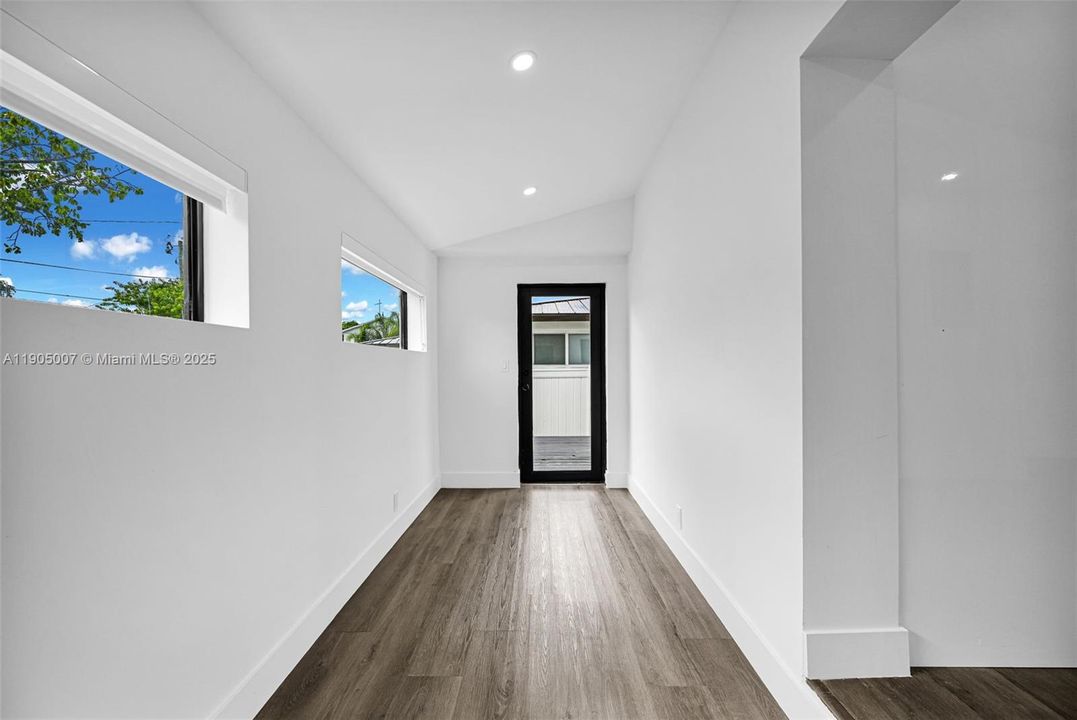 For Sale: $699,999 (0 beds, 0 baths, 1719 Square Feet)