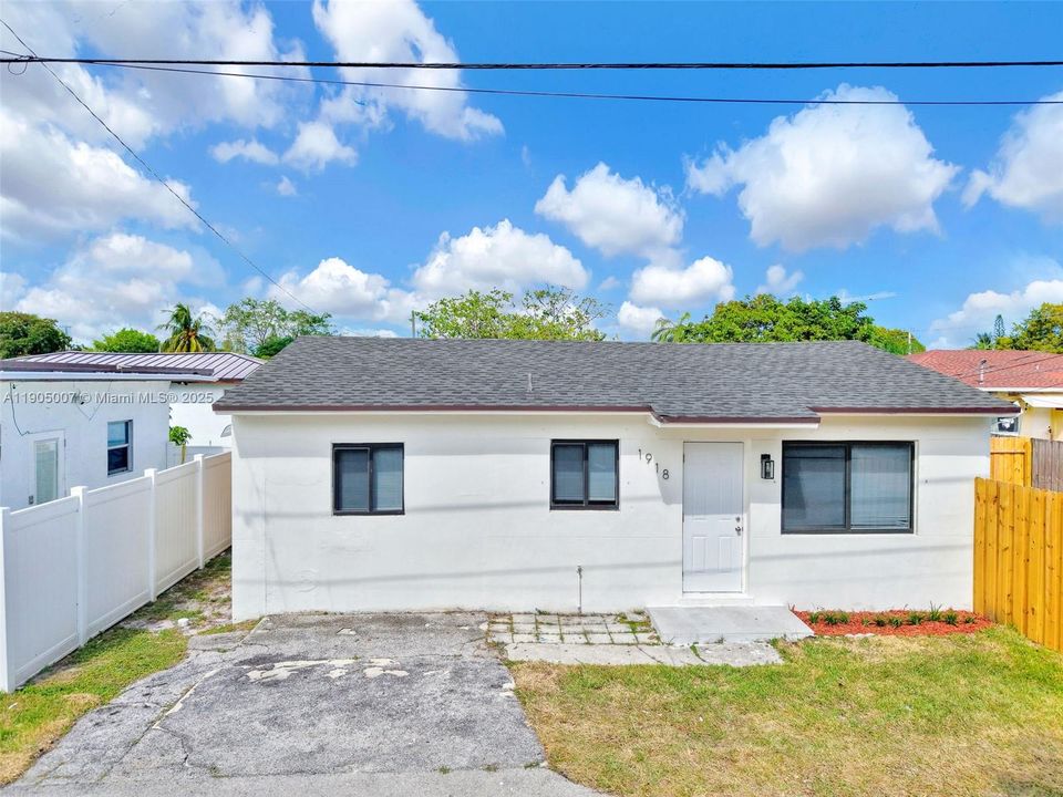 For Sale: $699,999 (0 beds, 0 baths, 1719 Square Feet)