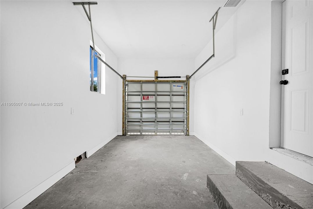 For Sale: $699,999 (0 beds, 0 baths, 1719 Square Feet)