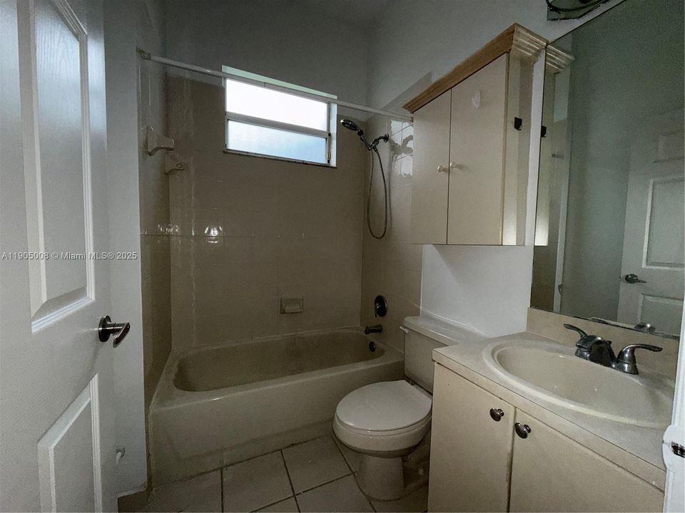 For Sale: $450,000 (3 beds, 2 baths, 1750 Square Feet)