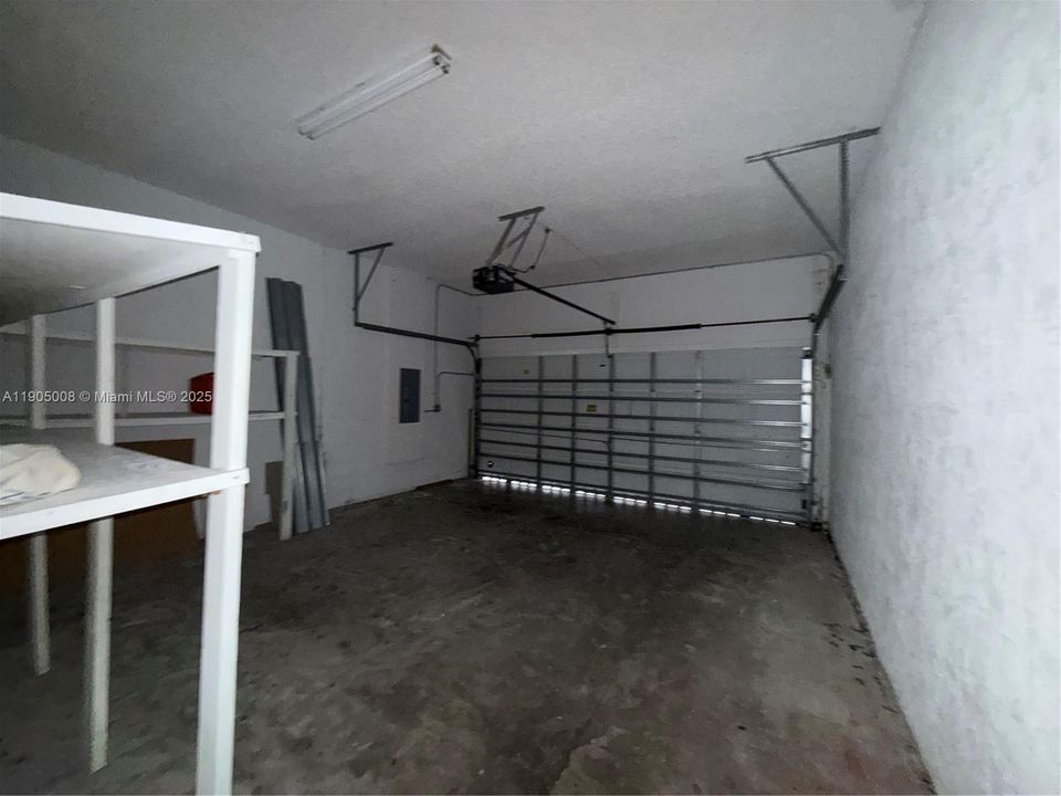 For Sale: $450,000 (3 beds, 2 baths, 1750 Square Feet)