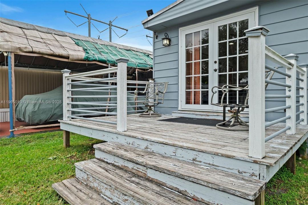 待售: $290,000 (3 贝兹, 2 浴室, 1056 平方英尺)