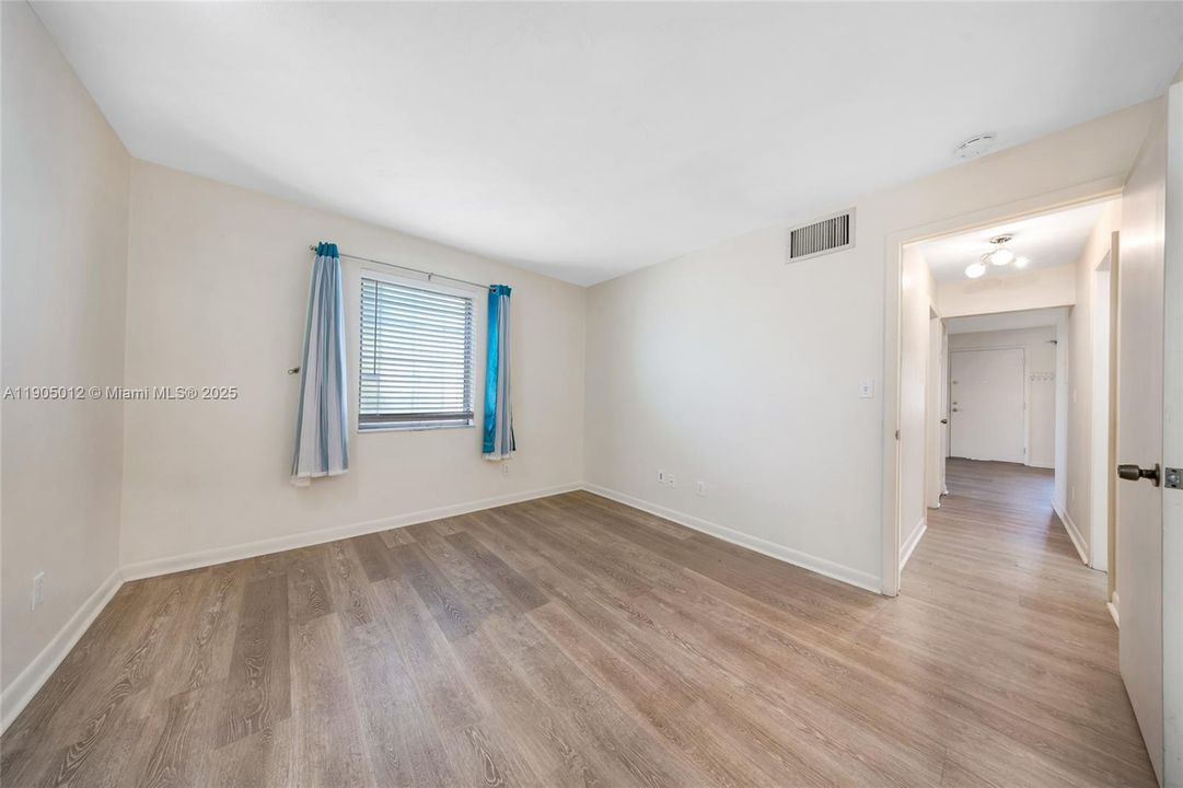 Recently Rented: $1,800 (2 beds, 2 baths, 777 Square Feet)