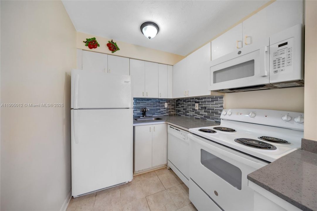 Recently Rented: $1,800 (2 beds, 2 baths, 777 Square Feet)