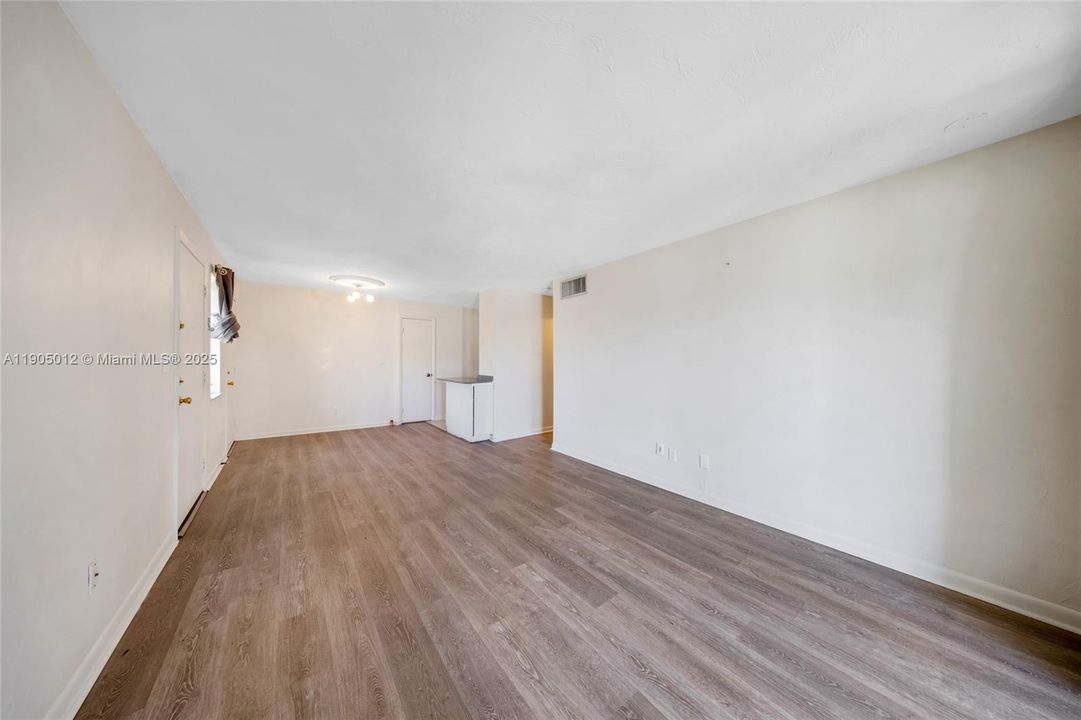 Recently Rented: $1,800 (2 beds, 2 baths, 777 Square Feet)