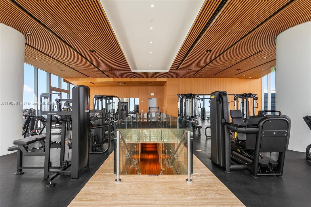 合同活跃: $13,500 (2 贝兹, 3 浴室, 0 平方英尺)