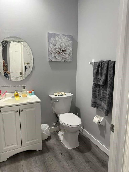 Recently Rented: $2,800 (3 beds, 2 baths, 1652 Square Feet)