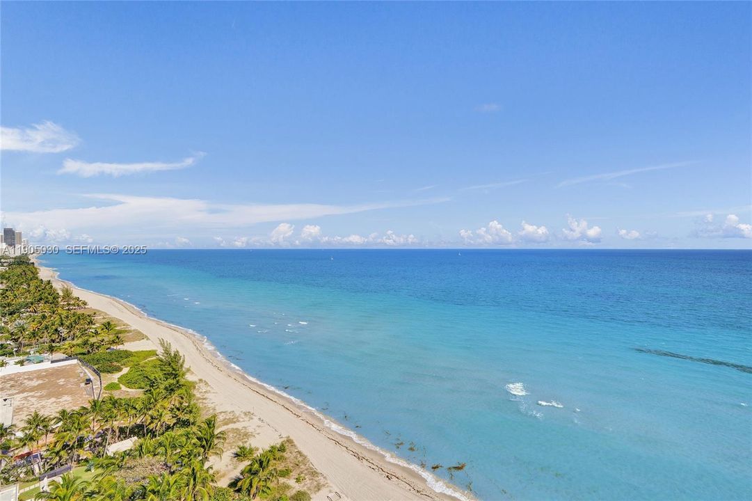 For Sale: $13,900,000 (4 beds, 5 baths, 4992 Square Feet)