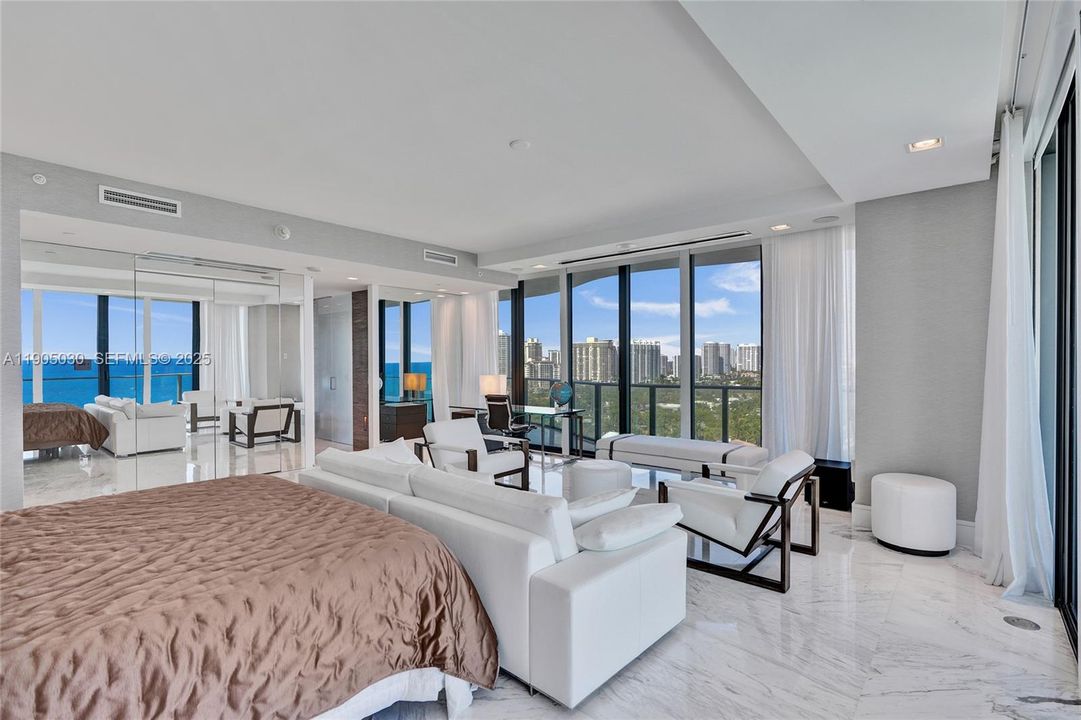 For Sale: $13,900,000 (4 beds, 5 baths, 4992 Square Feet)