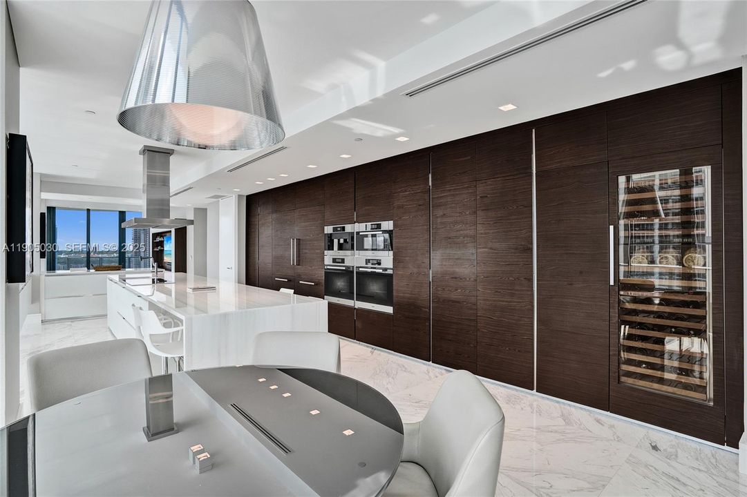 For Sale: $13,900,000 (4 beds, 5 baths, 4992 Square Feet)