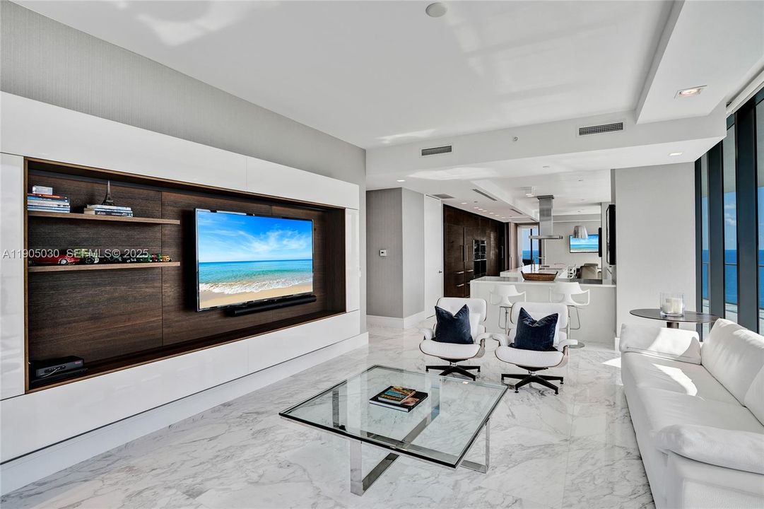 For Sale: $13,900,000 (4 beds, 5 baths, 4992 Square Feet)