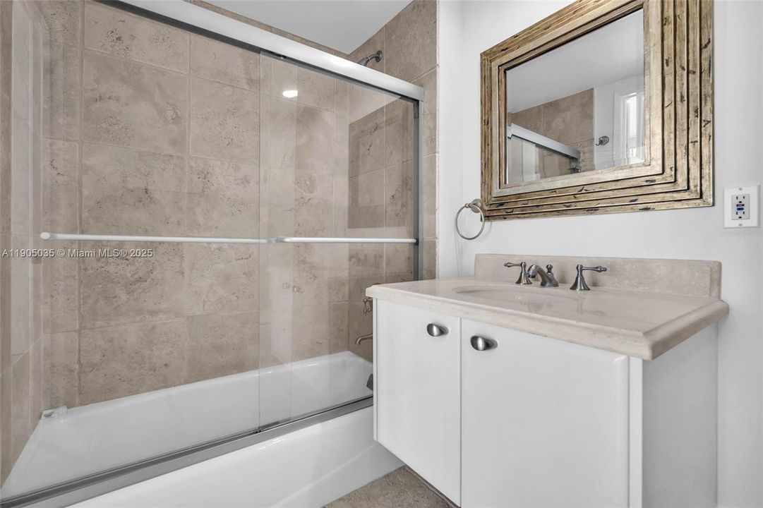 For Sale: $1,180,000 (2 beds, 2 baths, 1869 Square Feet)