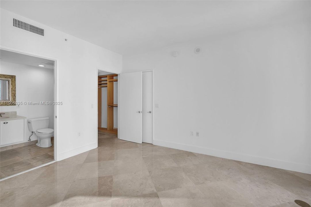 For Sale: $1,180,000 (2 beds, 2 baths, 1869 Square Feet)