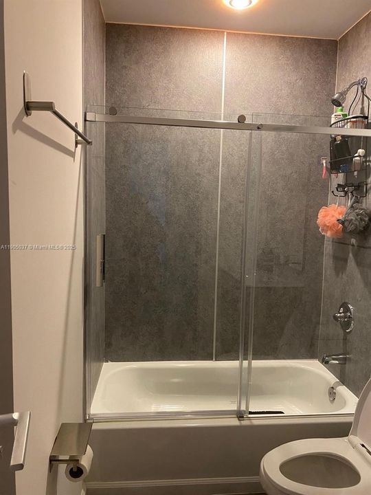 出租: $2,650 (3 贝兹, 2 浴室, 1236 平方英尺)