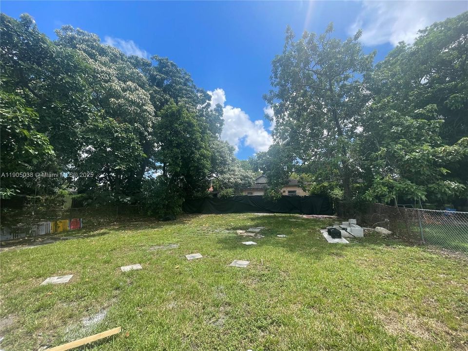 На продажу: $455,000 (3 спален, 2 ванн, 1224 Квадратных фут)