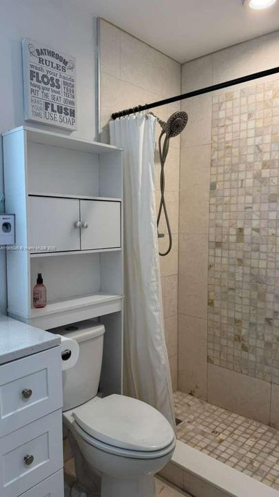 Active With Contract: $3,600 (3 beds, 2 baths, 1630 Square Feet)