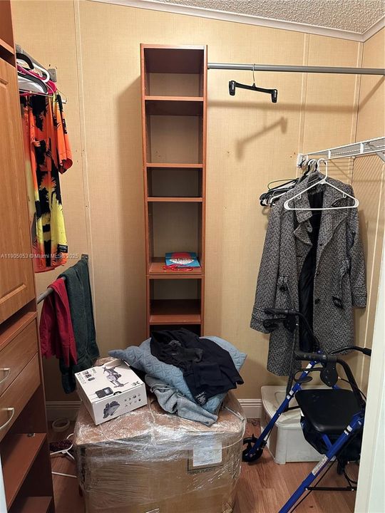 待售: $259,000 (3 贝兹, 2 浴室, 1430 平方英尺)