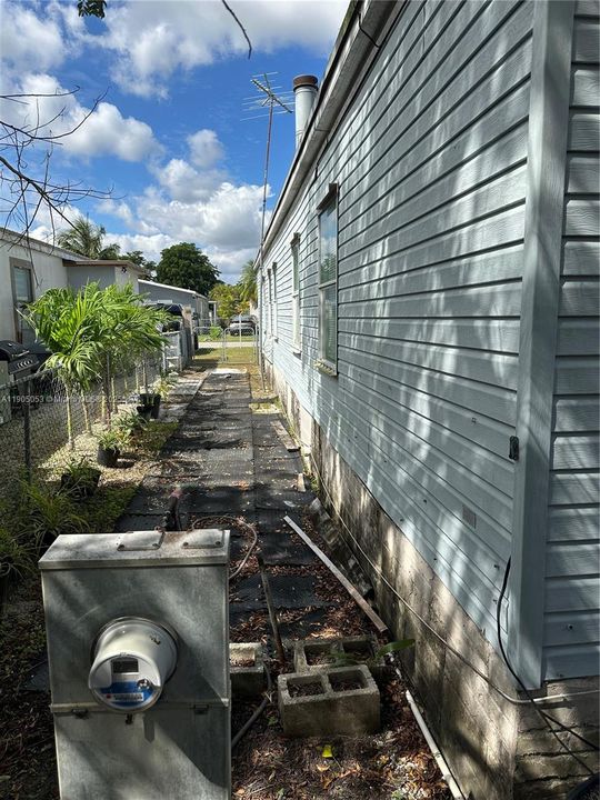 待售: $259,000 (3 贝兹, 2 浴室, 1430 平方英尺)