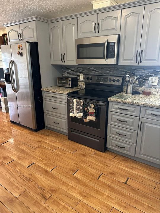 待售: $259,000 (3 贝兹, 2 浴室, 1430 平方英尺)