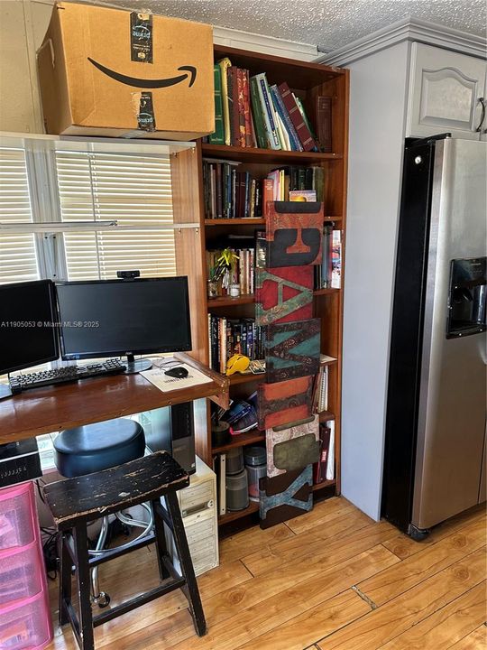 待售: $259,000 (3 贝兹, 2 浴室, 1430 平方英尺)