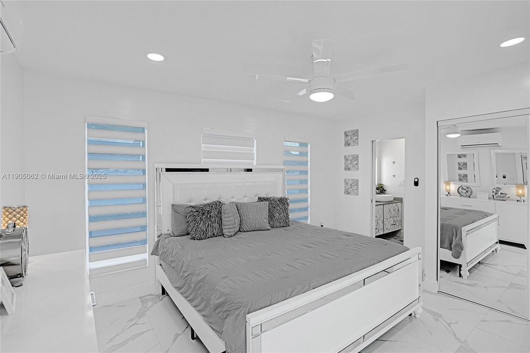 For Sale: $600,000 (3 beds, 2 baths, 1233 Square Feet)