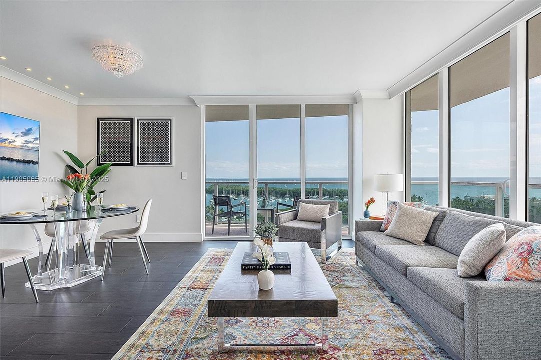 For Sale: $1,237,000 (2 beds, 2 baths, 1098 Square Feet)