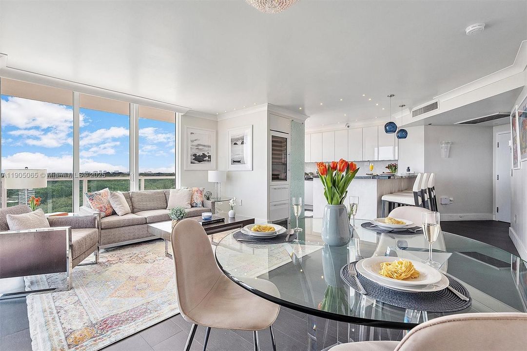 For Sale: $1,237,000 (2 beds, 2 baths, 1098 Square Feet)