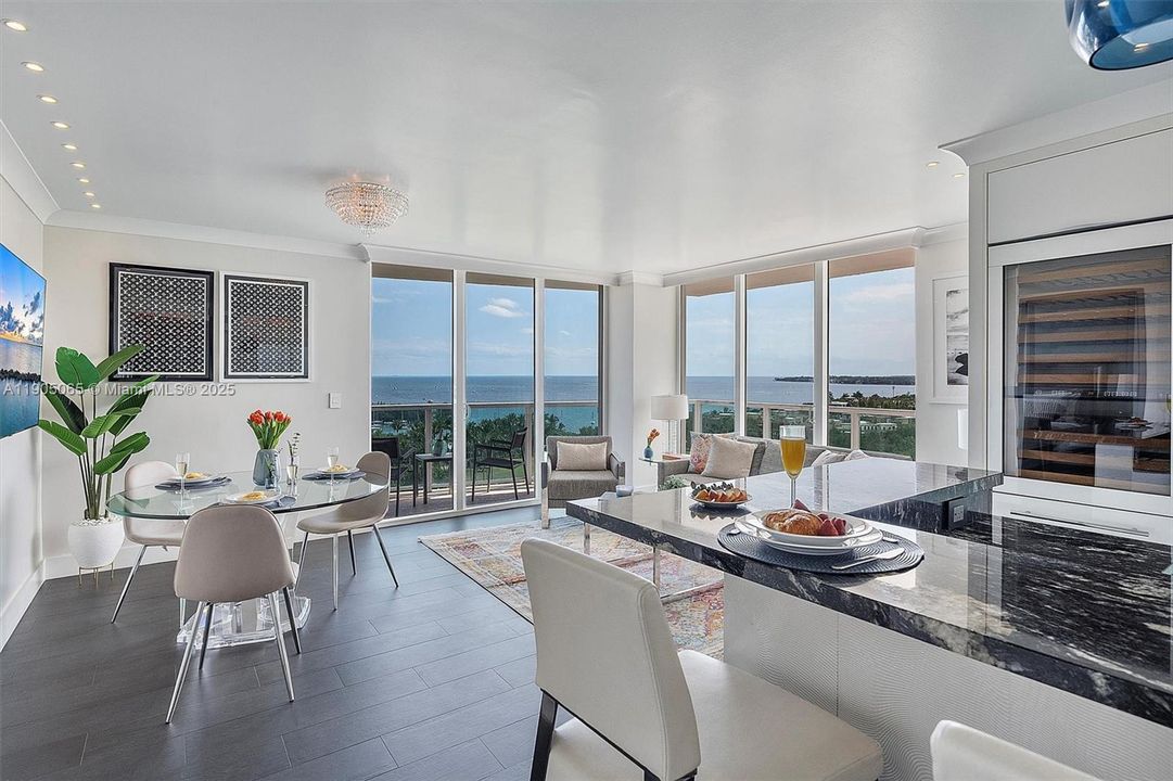 For Sale: $1,237,000 (2 beds, 2 baths, 1098 Square Feet)