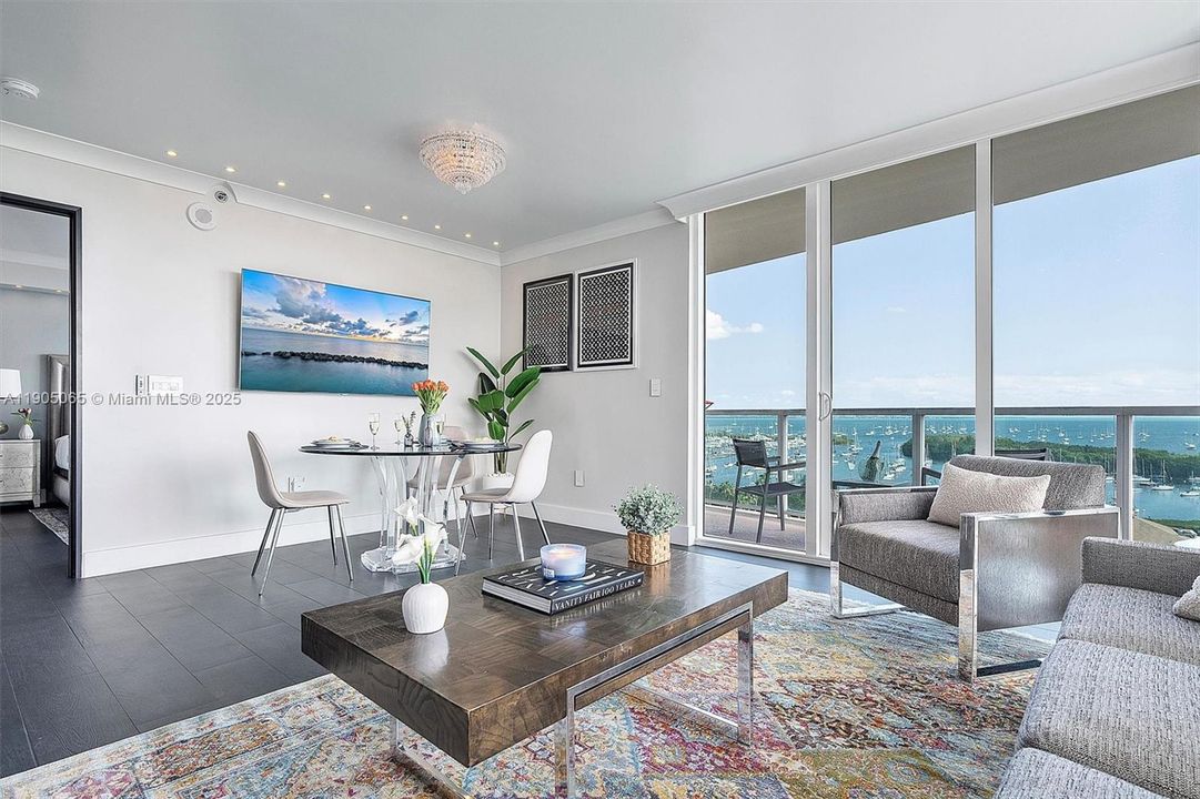 For Sale: $1,237,000 (2 beds, 2 baths, 1098 Square Feet)