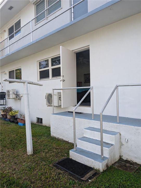 待售: $104,500 (1 贝兹, 1 浴室, 600 平方英尺)