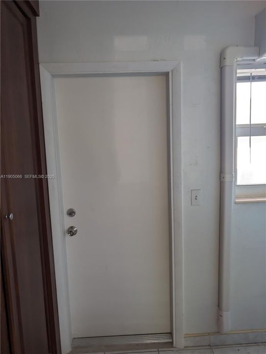 待售: $104,500 (1 贝兹, 1 浴室, 600 平方英尺)