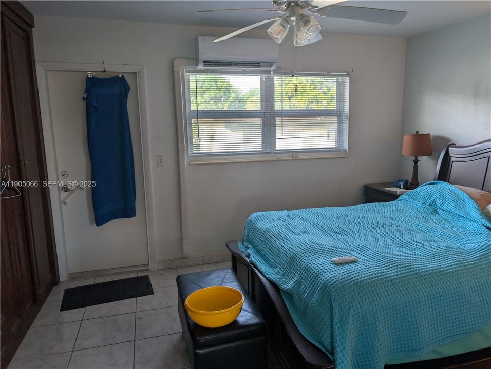 待售: $104,500 (1 贝兹, 1 浴室, 600 平方英尺)