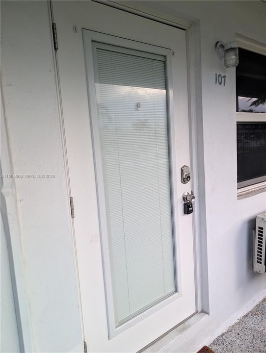 待售: $104,500 (1 贝兹, 1 浴室, 600 平方英尺)