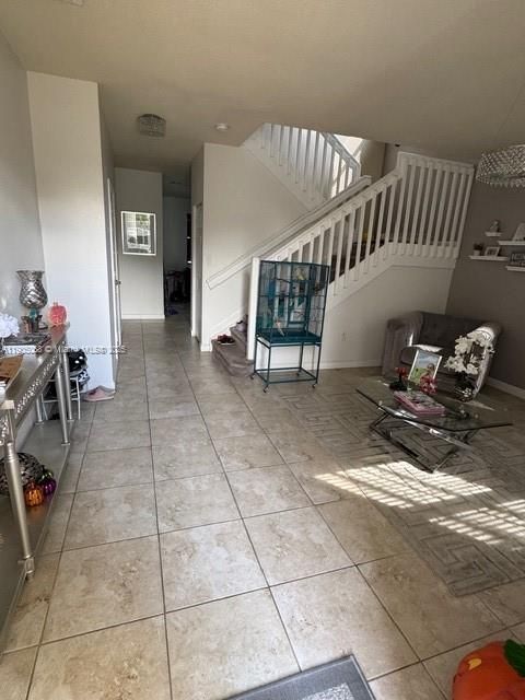 For Sale: $585,000 (4 beds, 2 baths, 2600 Square Feet)