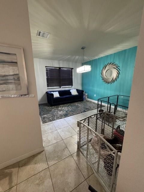 For Sale: $585,000 (4 beds, 2 baths, 2600 Square Feet)