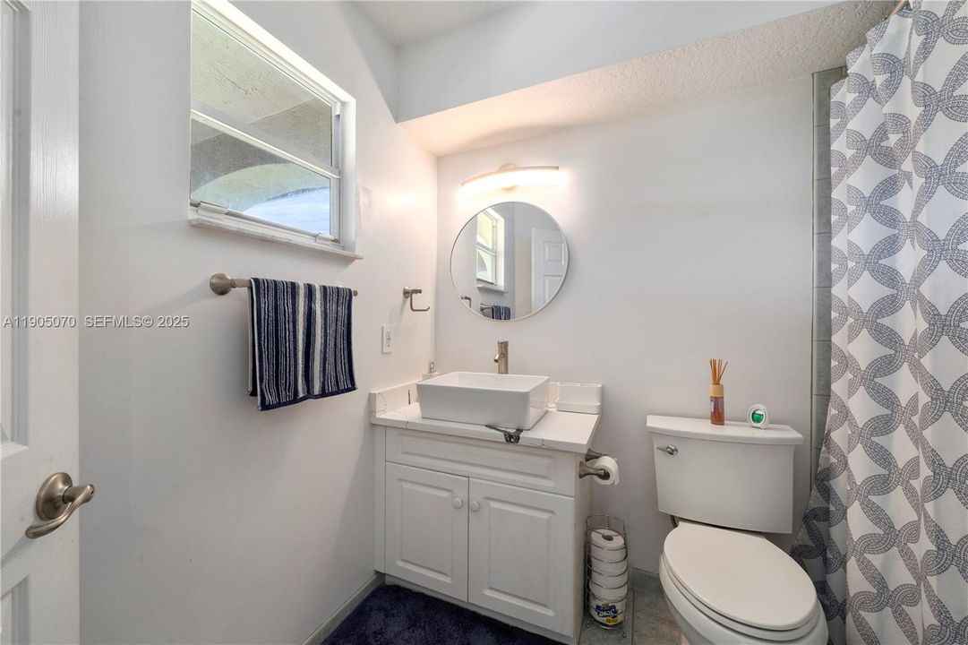 В аренду: $5,600 (3 спален, 2 ванн, 2212 Квадратных фут)