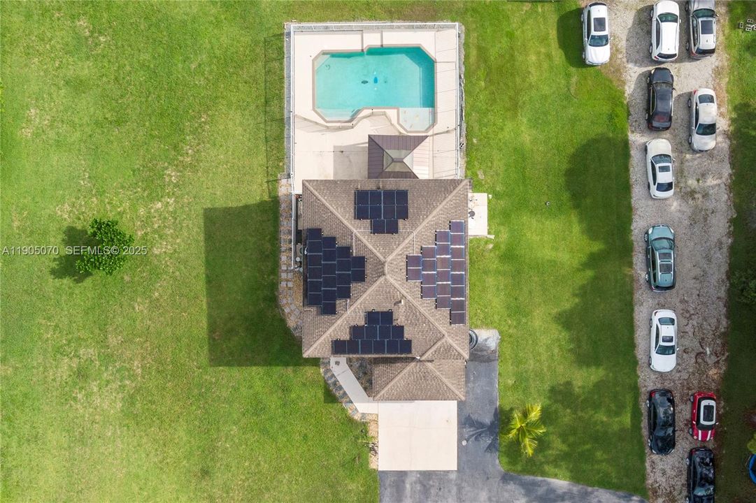 В аренду: $5,600 (3 спален, 2 ванн, 2212 Квадратных фут)