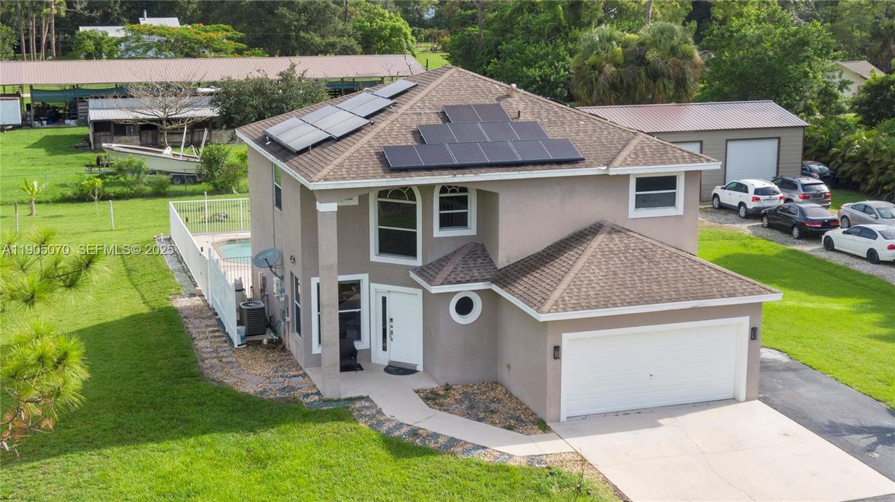 В аренду: $5,600 (3 спален, 2 ванн, 2212 Квадратных фут)