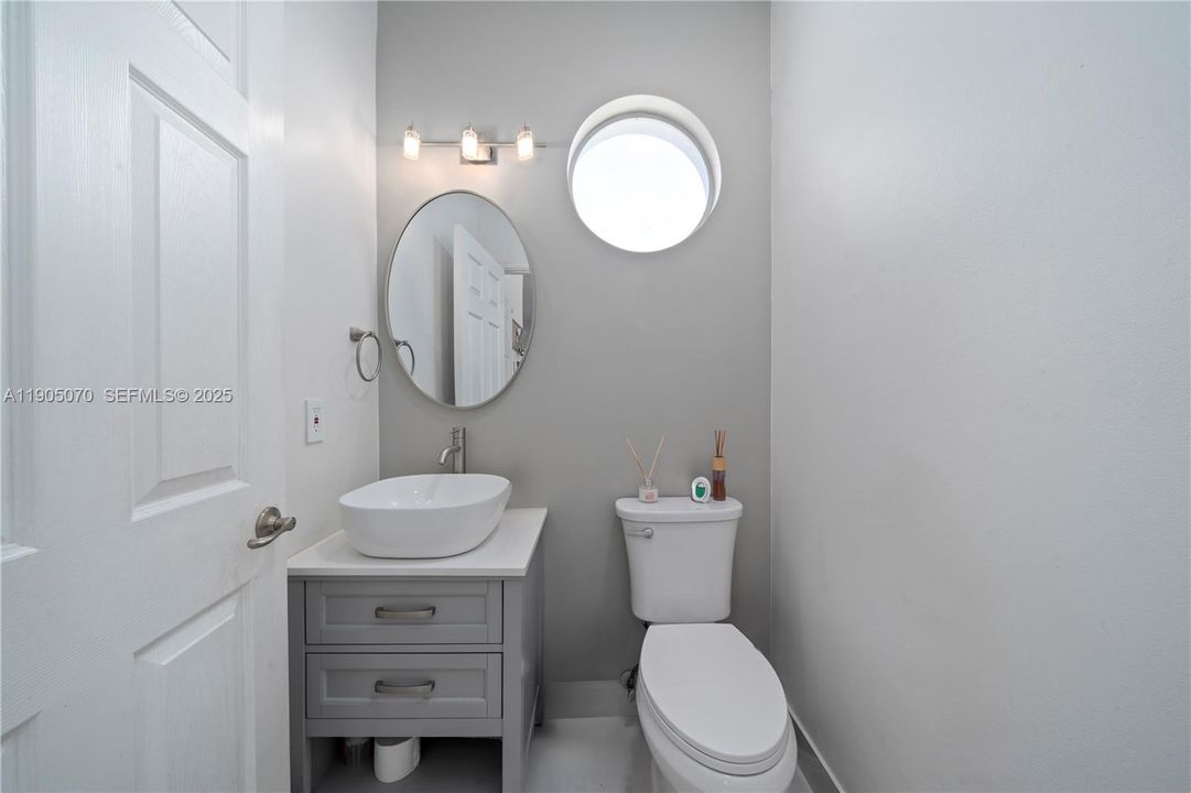 В аренду: $5,600 (3 спален, 2 ванн, 2212 Квадратных фут)