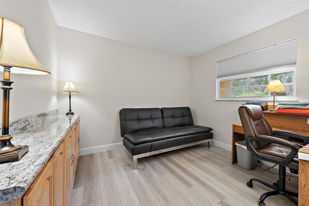 16338 Alexander Run-15