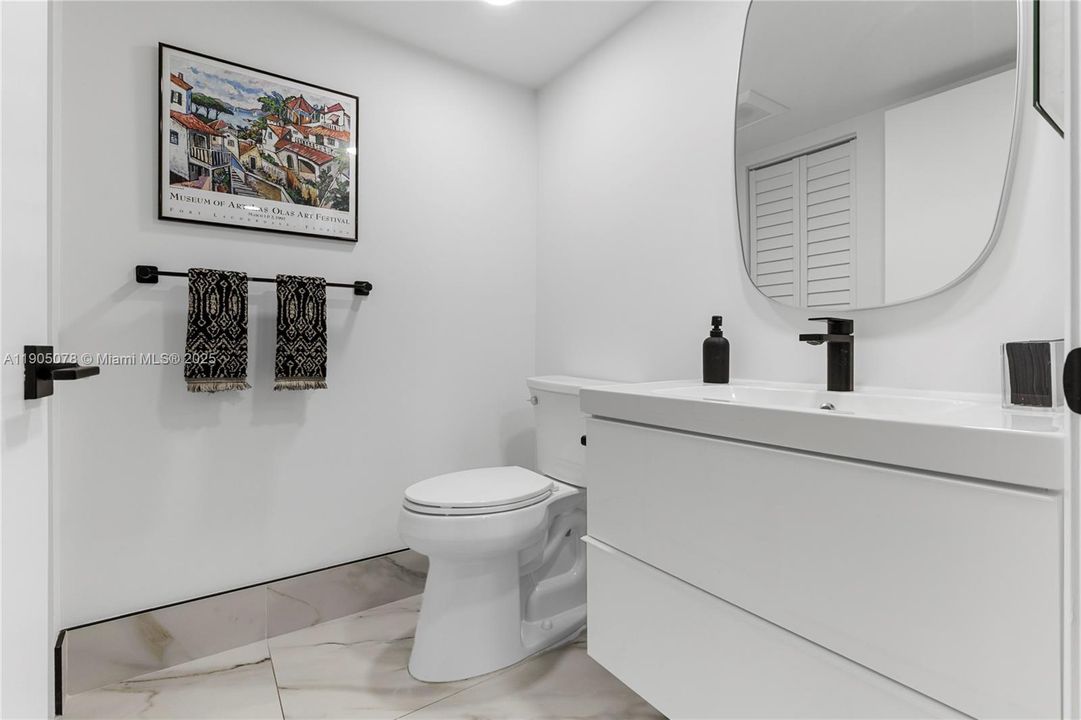 En Venta: $189,900 (1 camas, 1 baños, 1056 Pies cuadrados)