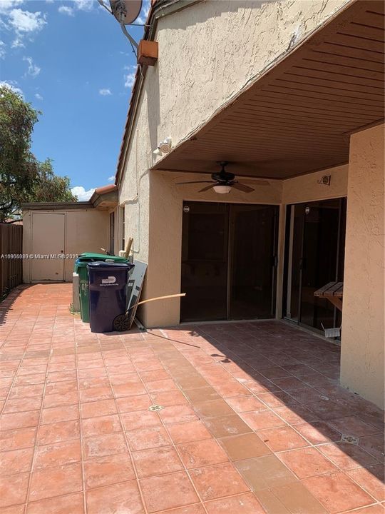 For Rent: $3,000 (3 beds, 2 baths, 1070 Square Feet)