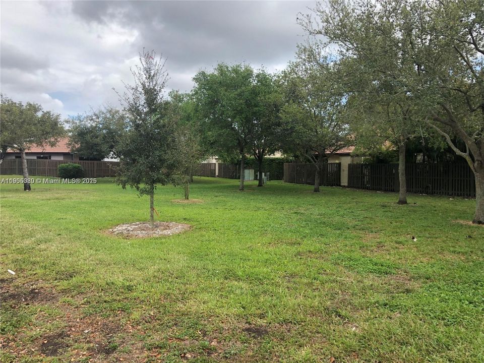 For Rent: $3,000 (3 beds, 2 baths, 1070 Square Feet)