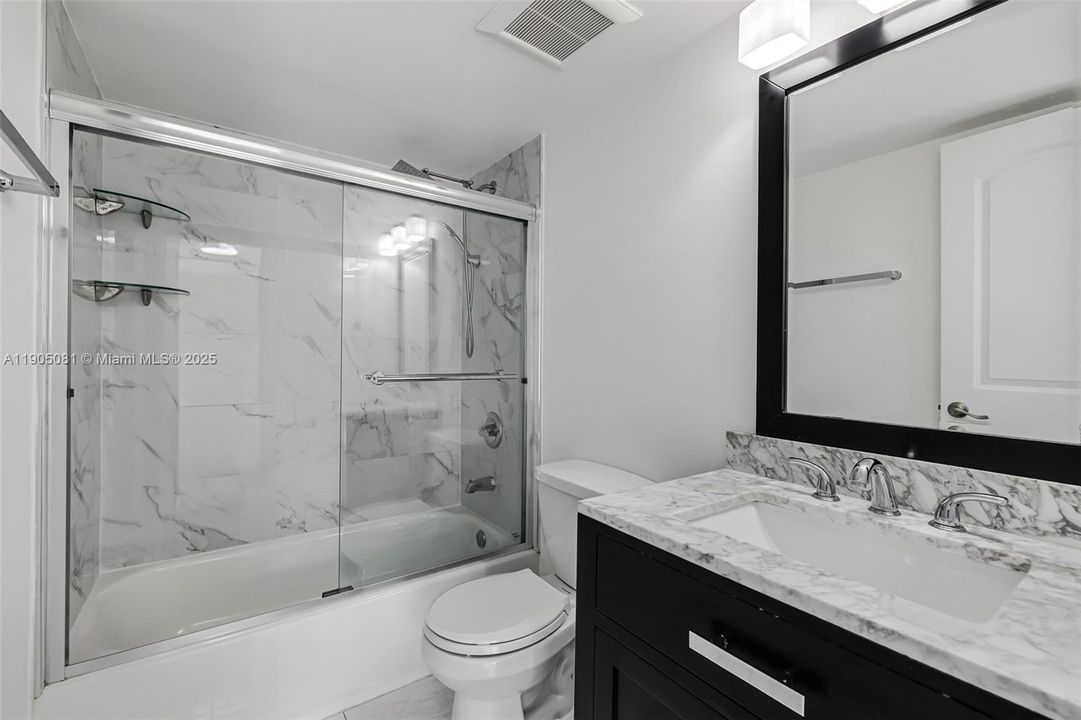 Recently Sold: $325,000 (3 beds, 2 baths, 1024 Square Feet)