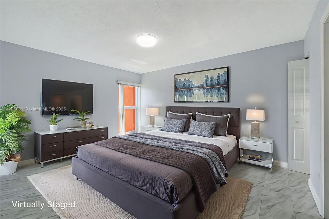 Recently Sold: $325,000 (3 beds, 2 baths, 1024 Square Feet)