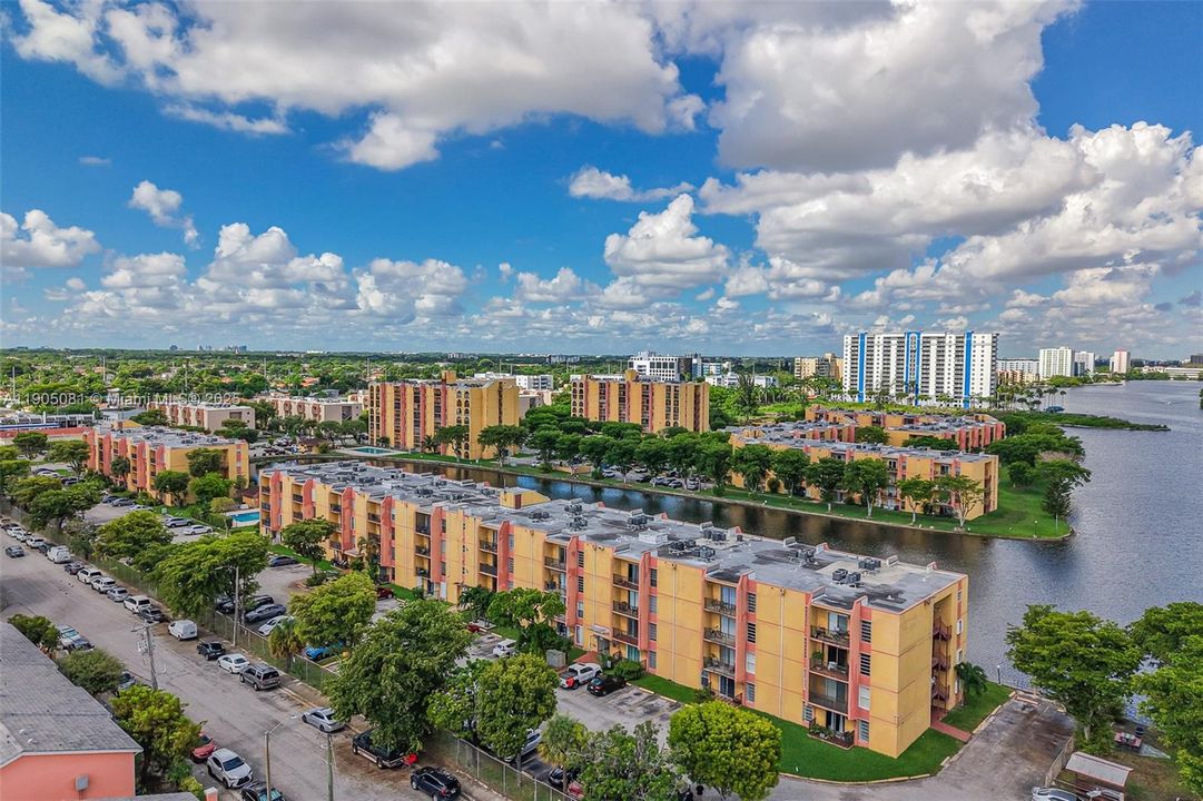 Recently Sold: $325,000 (3 beds, 2 baths, 1024 Square Feet)